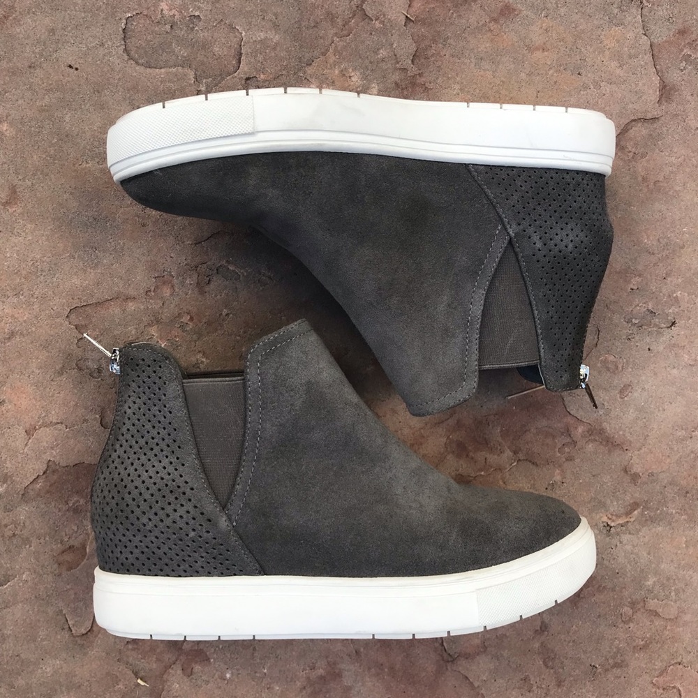 INC Womens Tayla Suede Ankle Wedge Sneaker Gray